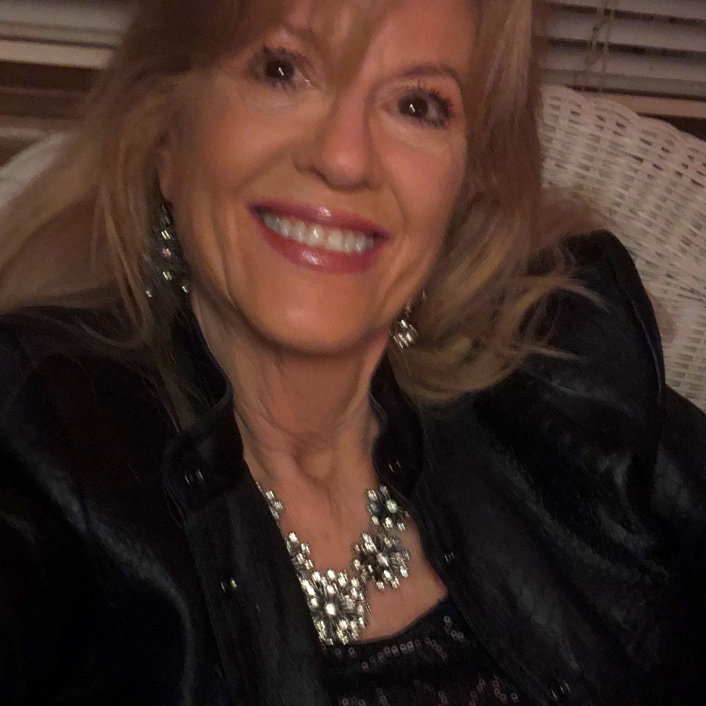 Meet your Posher, Lana